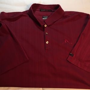 Vintage Tiger Woods Nike shirt, maroon, XL, VGUC